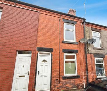 3 bedroom terraced house to rent - Photo 5