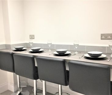 1 bedroom in a house share to rent - Photo 3