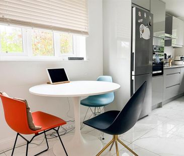 5 bedroom detached house to rent - Photo 5