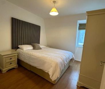 Apt 422, 10 Edward Street, Belfast, BT1 2LL - Photo 3