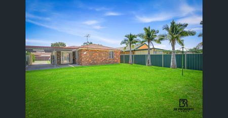 MODERN & SPACIOUS LIVING AT ITS FINEST! - Photo 4