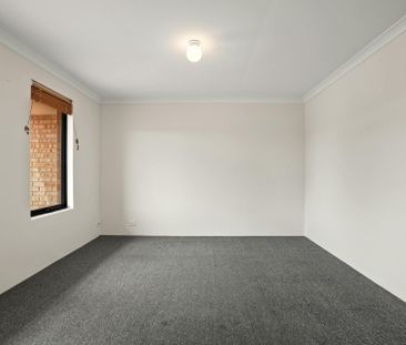 Coastal Charm in Wannanup – Spacious Family Living - Photo 3