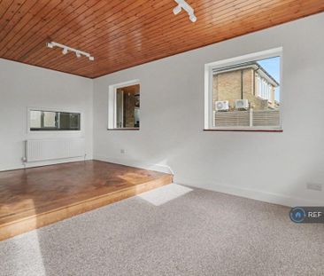 5 bedroom detached house to rent - Photo 4