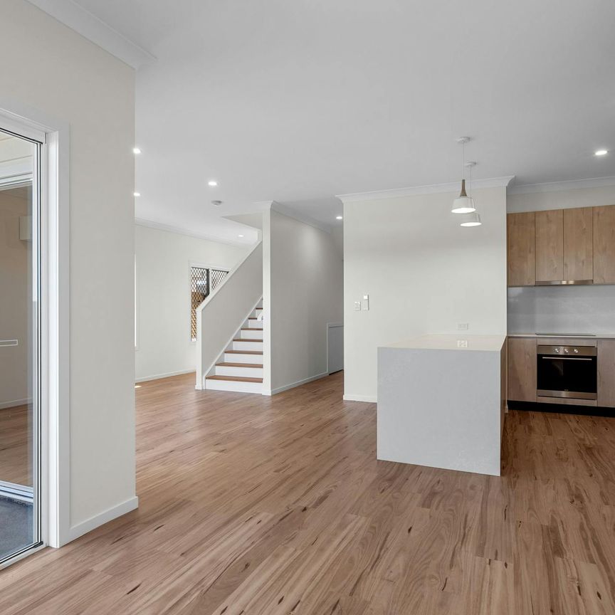 Beautiful Brand New Units Available for Rent in the Hamptons - Photo 1