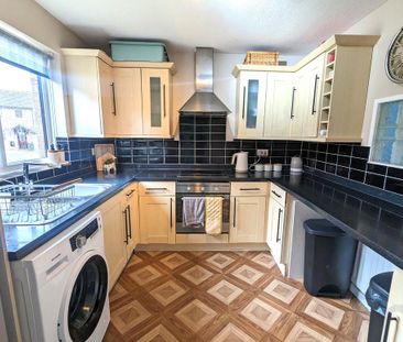 3 bedroom semi-detached house to rent - Photo 4