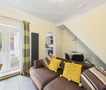 4 bedroom terraced house to rent - Photo 2