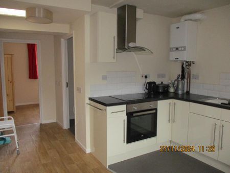 1 bedroom flat to rent - Photo 4