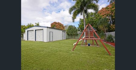 Comfortable family living close to local amenities - Photo 4