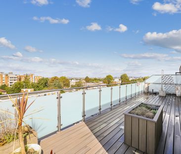 2 Bedroom Penthouse, Kersfield Road, London - Photo 5