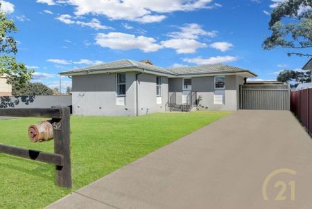 Modern 3 Bedroom Family Home! - Photo 3