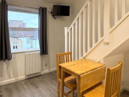 Room in a Shared Flat, Chichele Road, NW2 - Photo 2