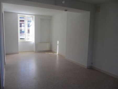 Location Appartement 1 pièce 27m² USSEL 19200 - Photo 2