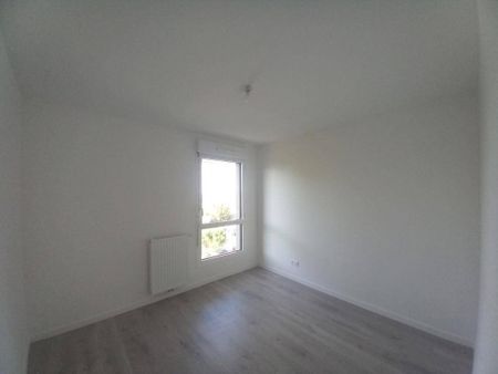 Location appartement t4 78 m² à Bordeaux (33300) Le Lac 3 - Photo 2