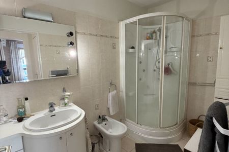 NOUVEAUTE - APT T3 COEUR DU CENTRE VILE SALON DE PCE - Photo 3