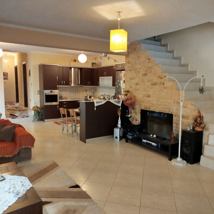 Μονοκατοικία για ενοικίαση - Ανθεμούντας, - Photo 1