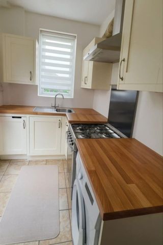 Room in a Shared House, Pendragon Road, BR1 - Photo 2