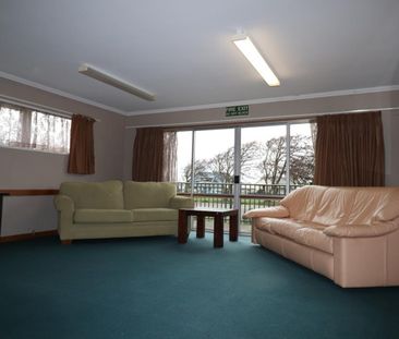 Bedroom on Ness Street - Photo 3