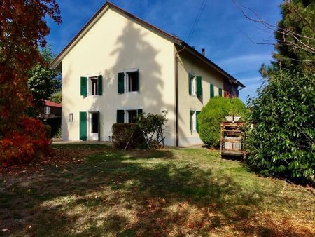 Charming 3 bedroom townhouse with terrace and garden - Photo 2