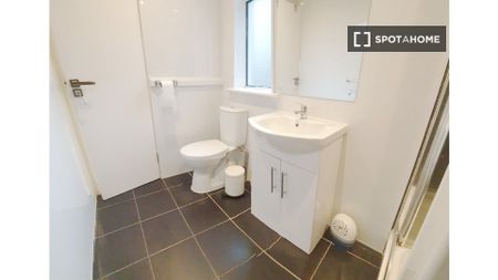 1-bedroom apartment for rent in Terenure, Dublin - Photo 5