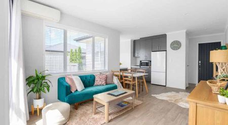 Two Bedroom in Chartwell - Photo 3