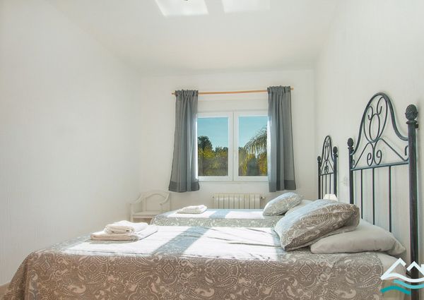 VILLA FOR RENT ALL YEAR ROUND WITH PRIVATE POOL IN MORAIRA