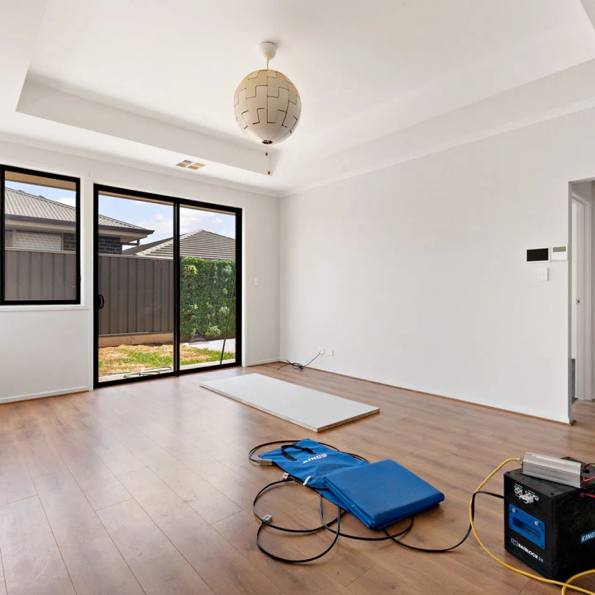 Comfortable Family Living in a Quiet Salisbury North Pocket - Photo 1