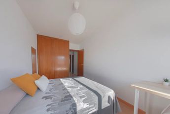 Calle de los Juglares, Madrid, Community of Madrid 28032