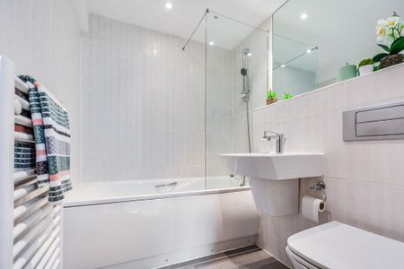 1 bedroom flat to rent - Photo 2