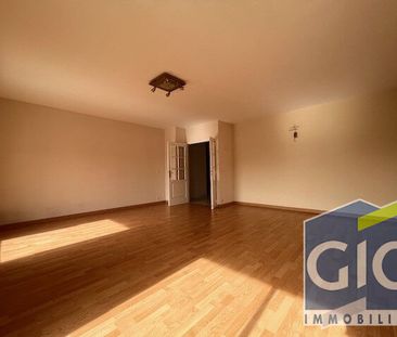 Location Appartement 4 pièces 91m² - Photo 4