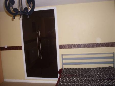 Two Double Rooms - Student Accommodation - Bolton - Photo 2