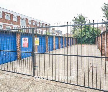 Poplar Way, Ilford - Photo 3