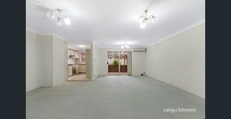 Neat & Convenient 2 Bedroom Unit ! - Photo 2