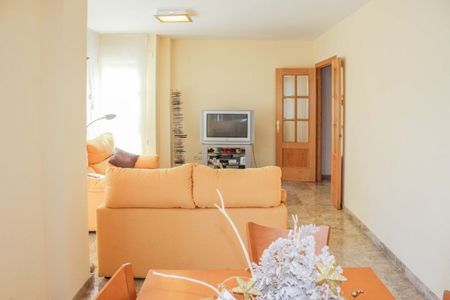 Wonderful flat for sale in Requena - Foto 2