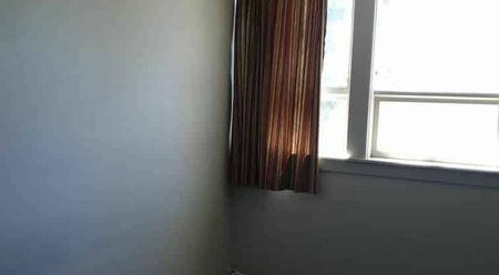 Lovely 2 bedroom property with amazing views - Photo 3