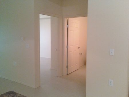 Main Floor 2 Bedroom 1 Bathroom Condo unit - Photo 4