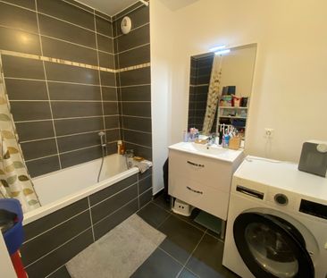 Location Appartement 3 pièces 65m² LA MADELEINE 59110 - Photo 5