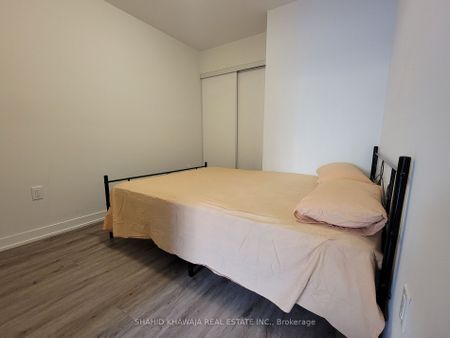 For Lease - 3401 Ridgeway Drive Unit# 304, Mississauga, Ontario - Photo 2