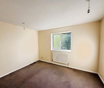 2 bedroom semi-detached house to rent - Photo 2