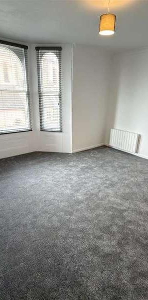 Gladstone Terrace, Brighton, BN2 - Photo 1