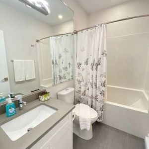 3 Bedroom + 2 Bathroom Fully Furnished Rental Available Now in Colwood - Photo 2