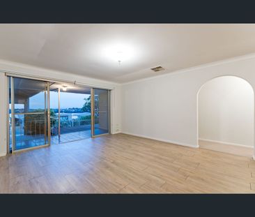 7 Stoke Street, Mount Pleasant, WA 6153 - Photo 2
