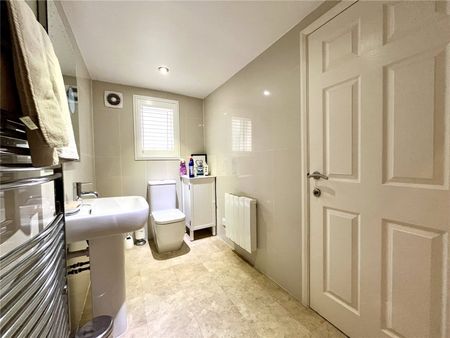 Randall Farm, Gabriel Spring Road, Fawkham, DA3 8PJ - Photo 5