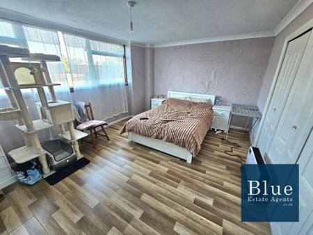 5 bedroom terraced house to rent - Photo 5