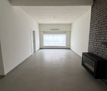 Leuke rijwoning in centrum van Zwevezele met 3 slaapkamers! - Photo 2