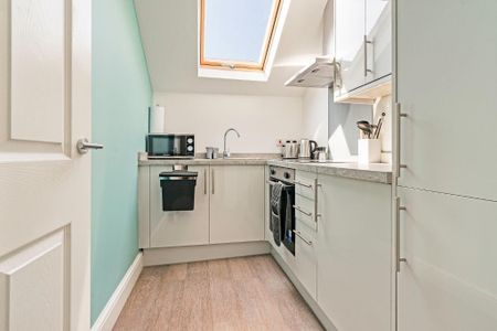 Mixed use to rent - Photo 3