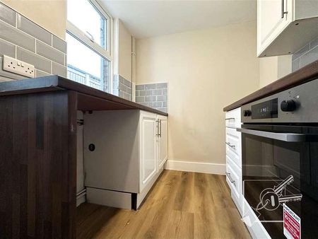 All Saints Road, Gravesend, DA11 - Photo 3