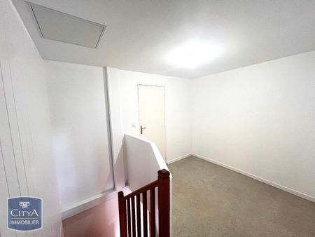 Location Appartement 4 pièces 113m² CHINON 37500 - Photo 2