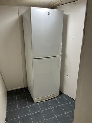 Aronsbergsvägen, Olofstorp - Photo 1