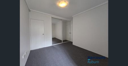 Modern & Spacious Split-Level 2 Bedroom Apartment - Photo 2