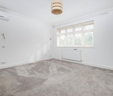 5 bedroom detached house to rent - Photo 4